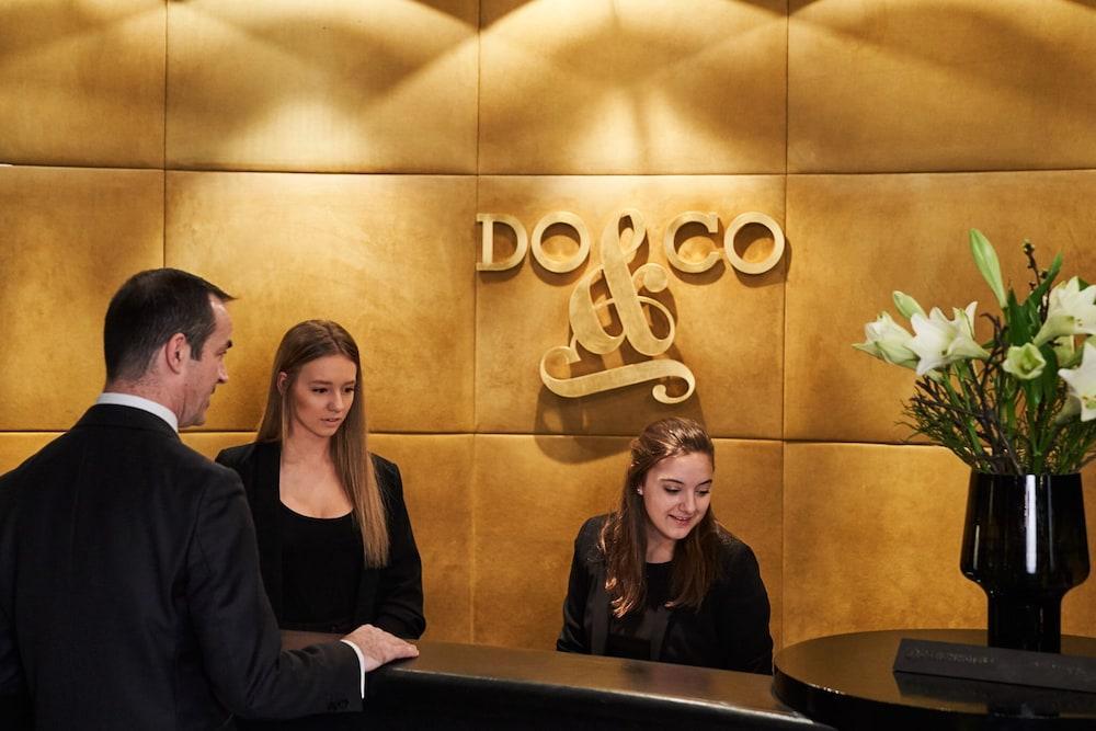 Do&Co Hotel Viyana Dış mekan fotoğraf Reception at the hotel