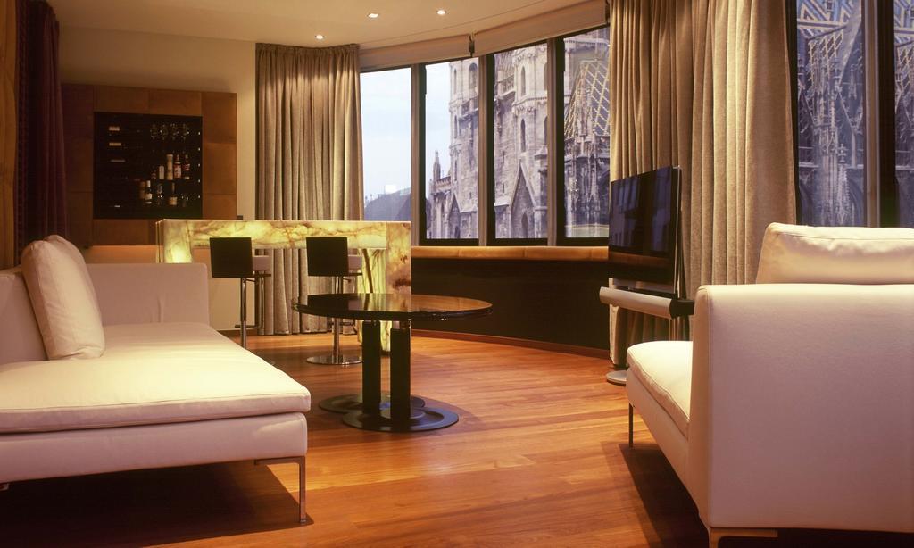 Do&Co Hotel Viyana Dış mekan fotoğraf A suite at the Mandarin Oriental Barcelona